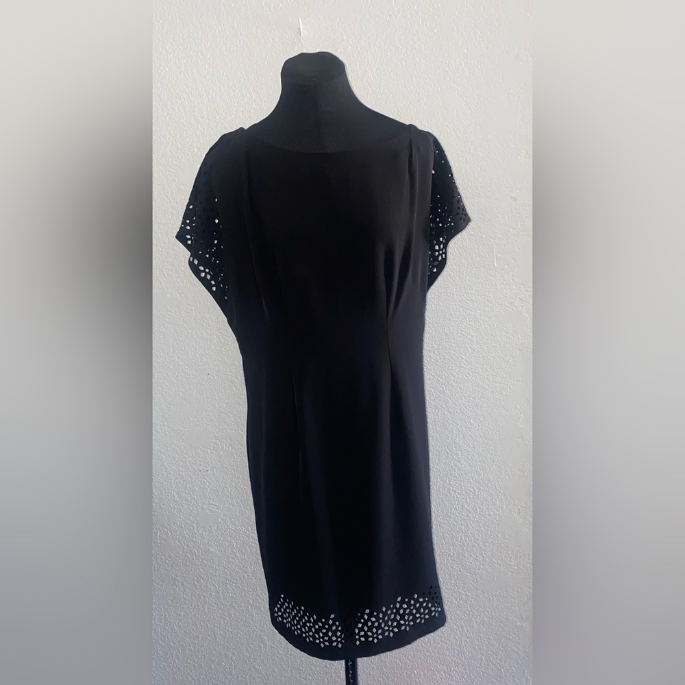 Calvin Klein Women's Laser Cut Short Sleeve Sheath Dress Black Gold Zipper sz 12